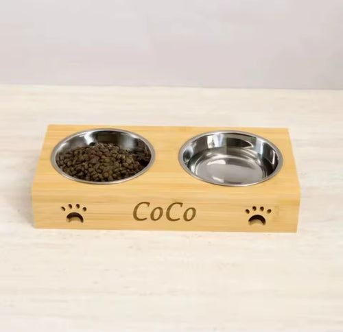 Puinen kustomoitu juoma - ja ruokakippo